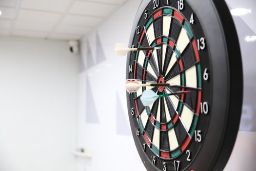 Darts live in Boxmeer: waar je standen en uitslagen volgt