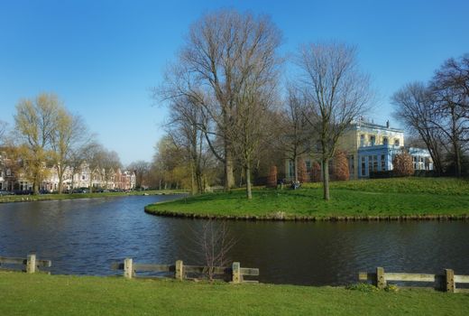 In Haarlem wonen? Dit moet je weten over buurten, prijzen en bereikbaarheid