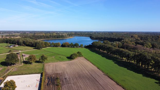 Stel uit Boxmeer bekijkt online deals op Vakantieveilingen voor etentjes en dagjes uit in de regio